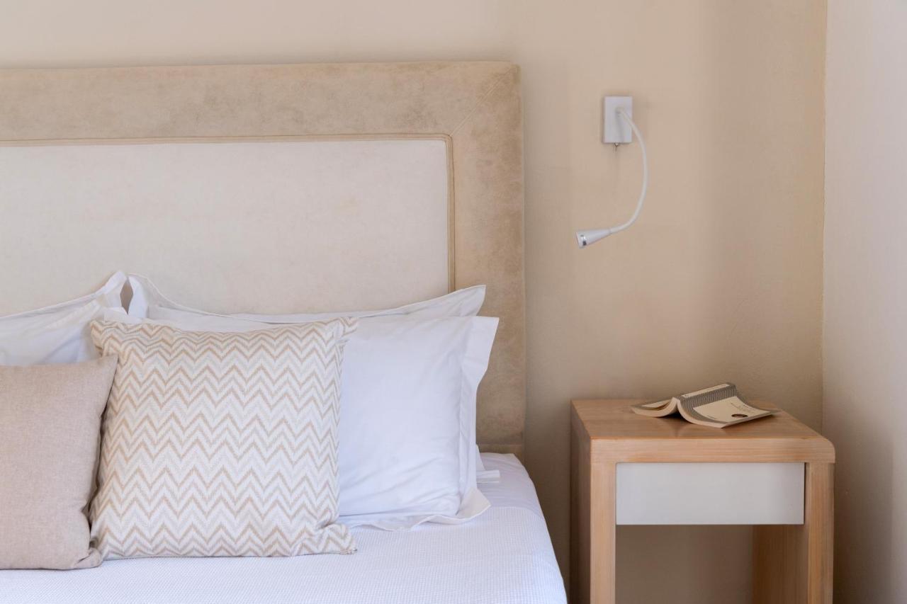 Aella Hotel