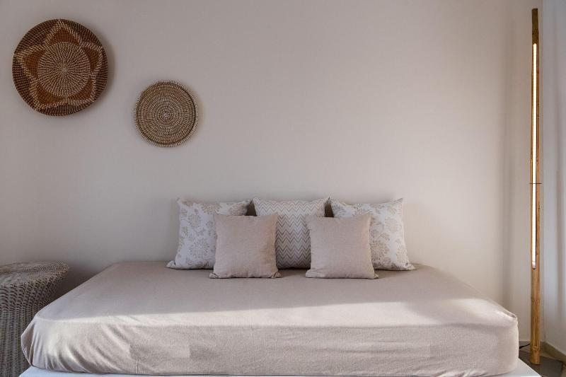 Aella Hotel 3*