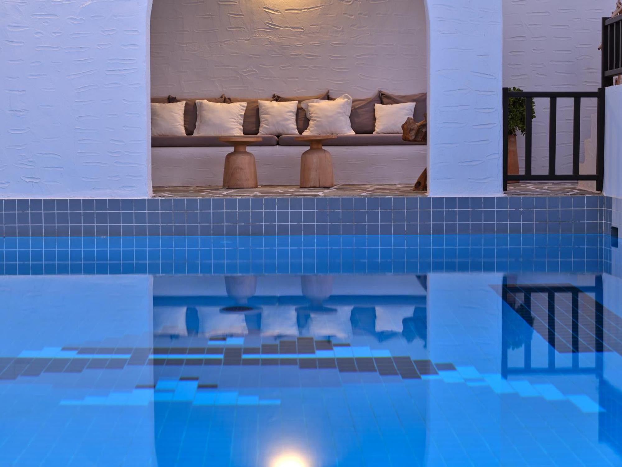 Aella Hotel 3*