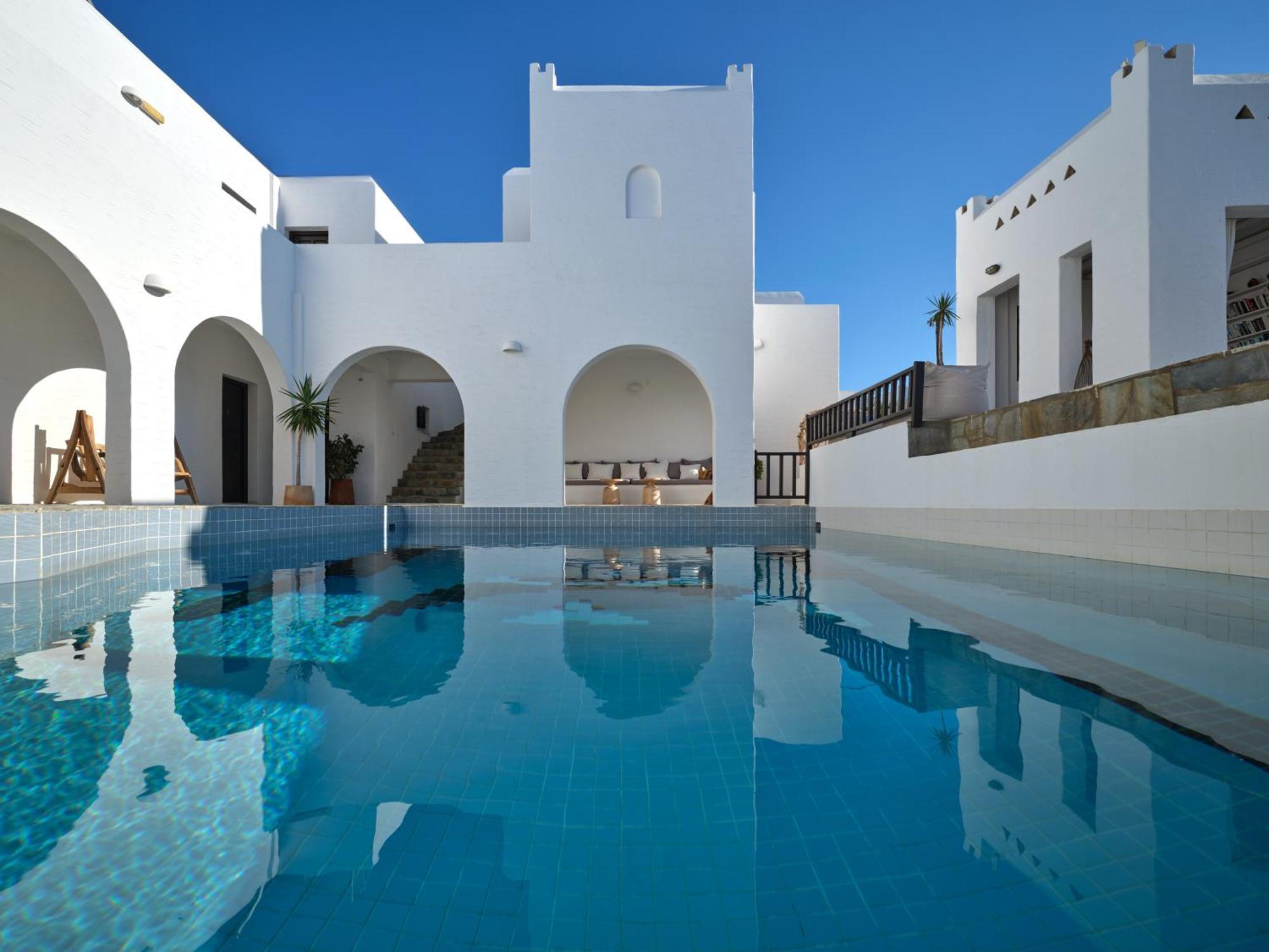 Aella Hotel Naousa (Paros)